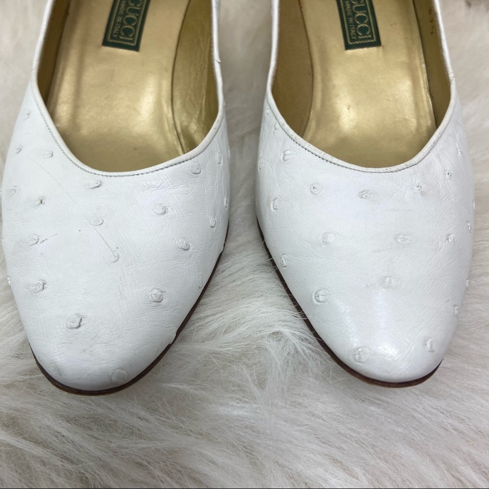 Gucci White Pointed Toe Leather Pumps with Gold Heel Accent - Picture 5 of 12